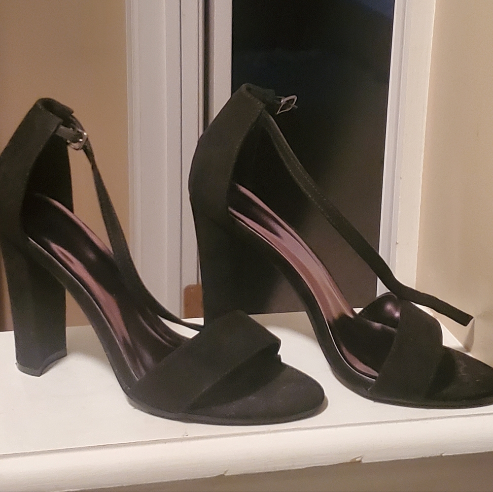 Block heel formal heels